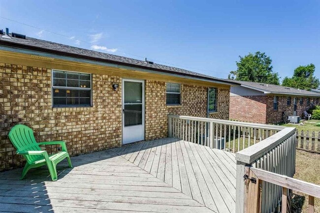 Photo - 4800 Tradewinds Dr