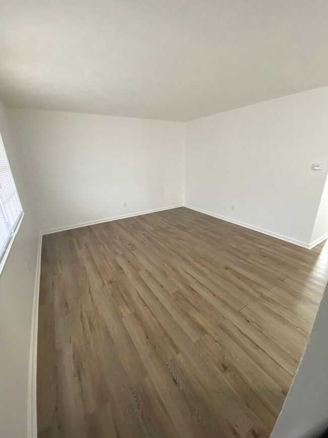 Photo - 368 Redding Rd Unit 8