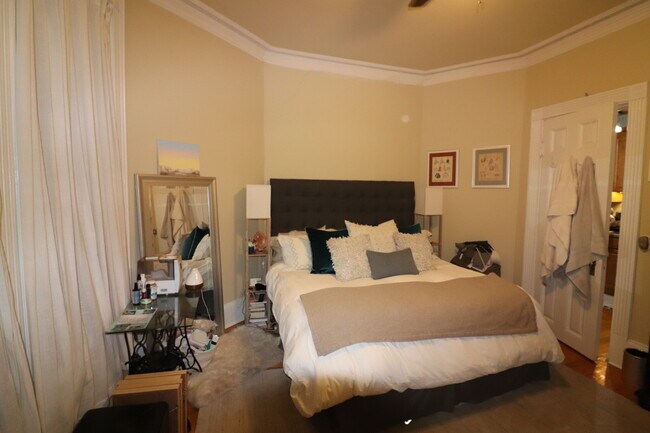 Photo - 271 Dartmouth St Unidad 5F