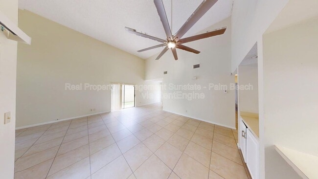 Photo - 3149 Kingswood Terrace