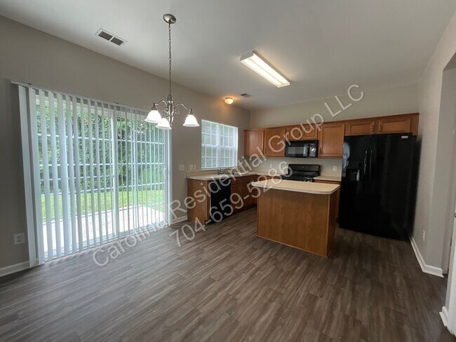 Photo - 2111 Arbor Vista Dr