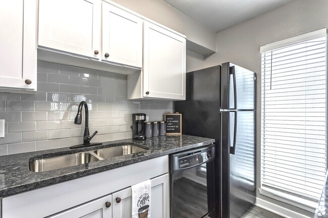 Maverick Oak Lawn Townhomes