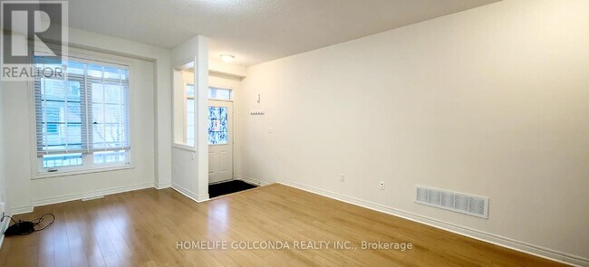 Photo - 21 Chokecherry Cres