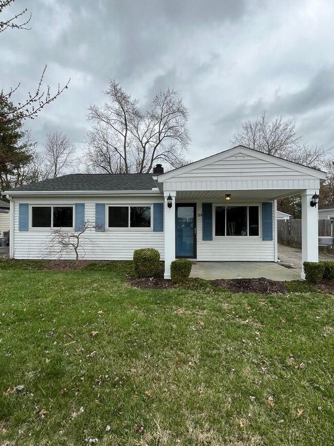 Building Photo - Spacious 3-Bedroom Ranch with 2-Car Garage & Oversized Fenced Backyard