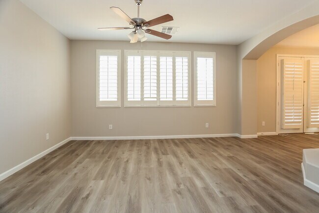 Photo - 5284 Vine Hill Ct