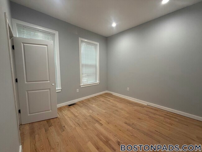 Photo - 52 Townsend St Unit 1