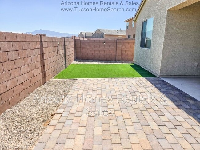 Photo - 11295 S Weismann Dr
