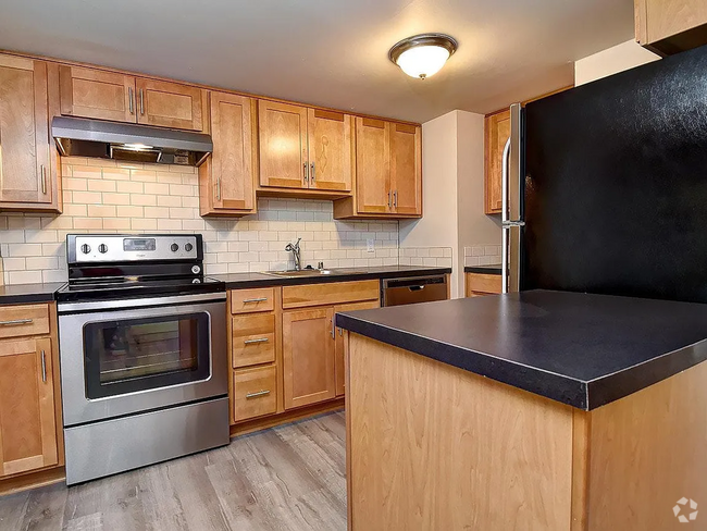 Building Photo - Newly Remodeled 2BR/1BA Rental