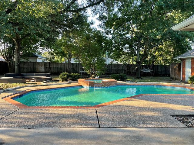 Photo - 6624 Windrock Rd