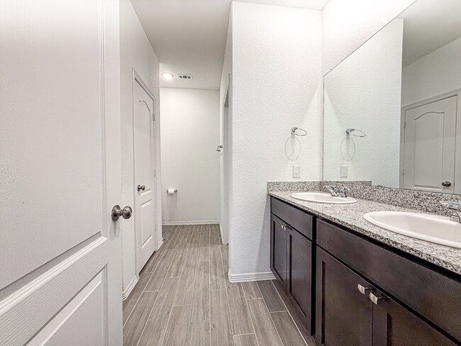 Building Photo - 19623 Cat Spruce Ct