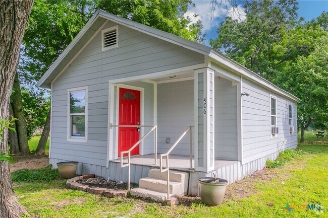Building Photo - 406 W Tyson Ave Rental