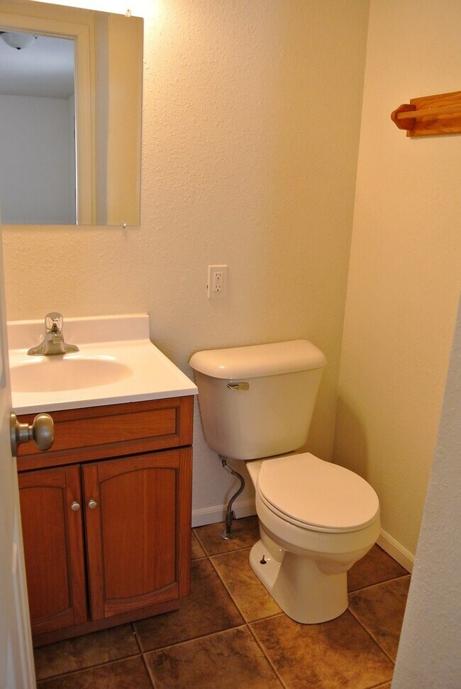 Photo - 1510 1st Ave SE Unit 1