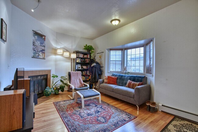 Photo - 1725 7th St Unit 2