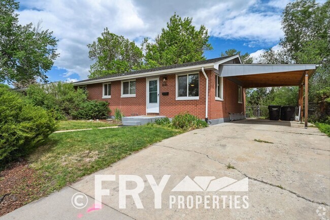 Building Photo - Harvey Park Restored Brick Ranch Rental