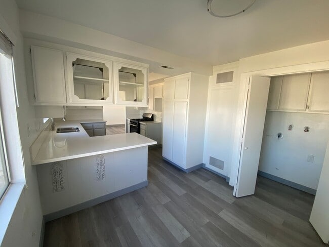 Photo - Julian House (DMM125) Unit 1B