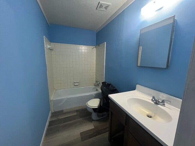 Photo - 450 29th Pl Unit A