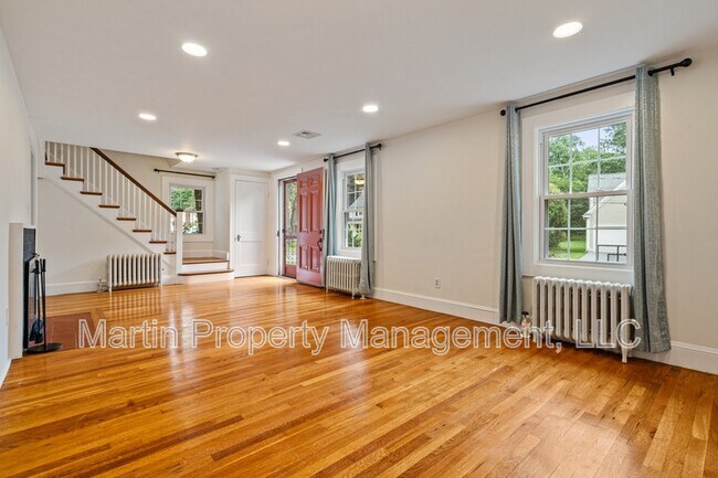 14 Gleason Rd