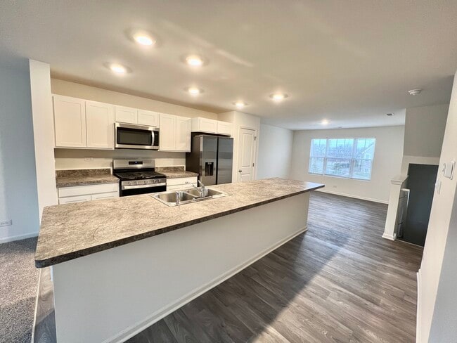 Photo - 217 Goldenrod Dr