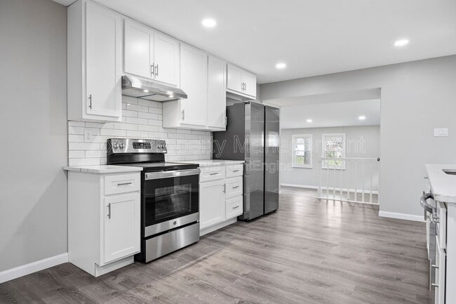 Photo - 537 Lynn Haven Ln