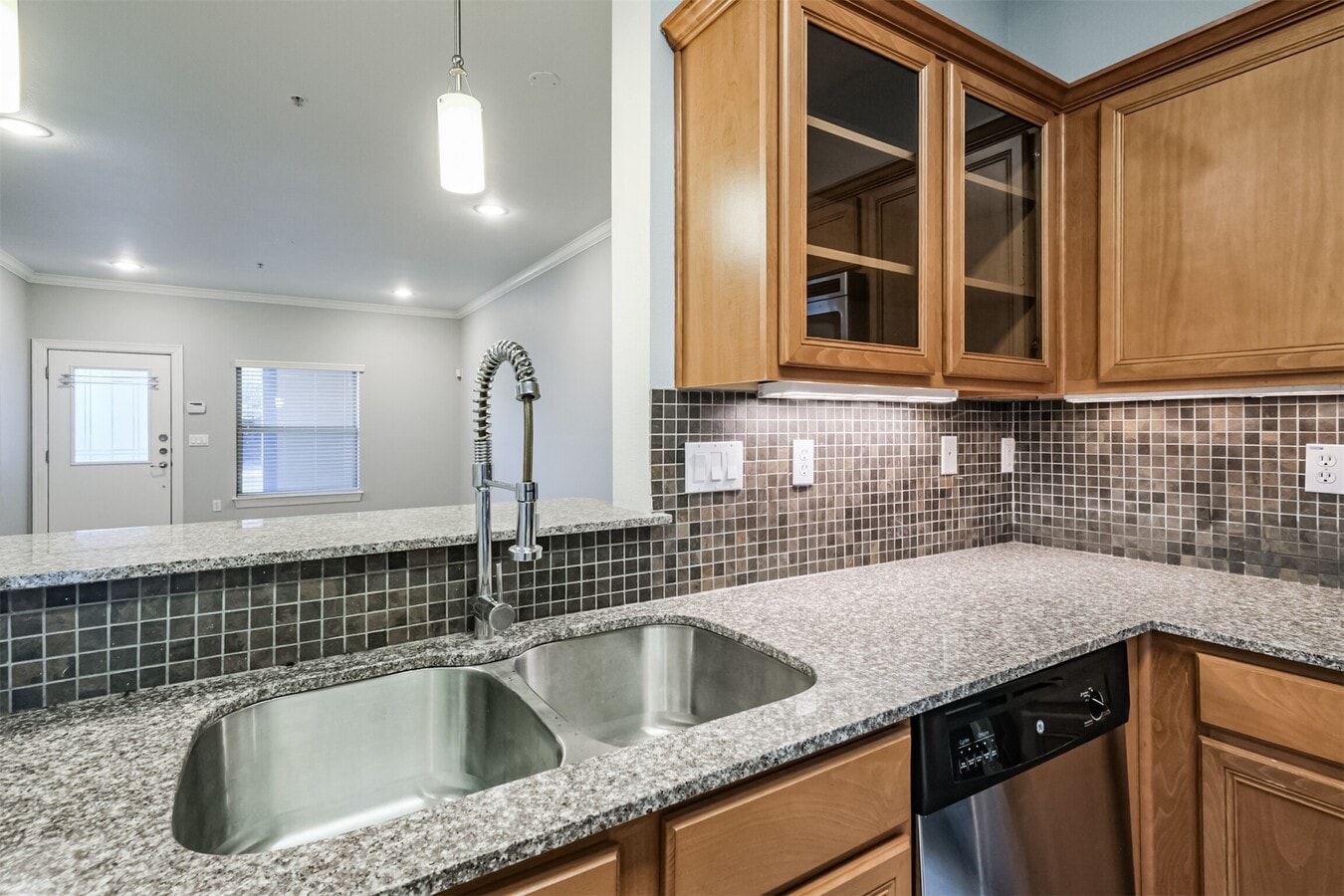 Photo - 3501 Chenevert St Unidad 7