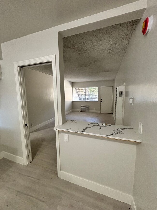 Photo - 6809 Baird Ave Unit 3