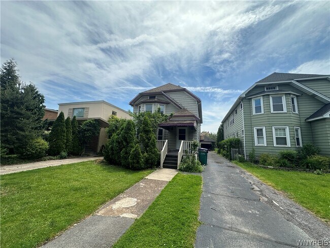 55 Rand Ave