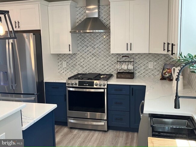 Photo - 2122 Hanover Blvd