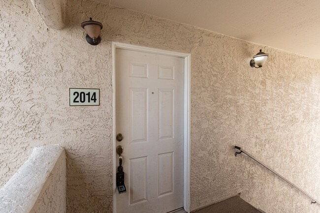 Photo - 2nd floor 2 bedroom unit in NW with easy access to Summerlin Pkwy and the 95/I-11