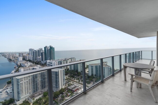 Photo - 4010 S Ocean Dr Unidad R2501