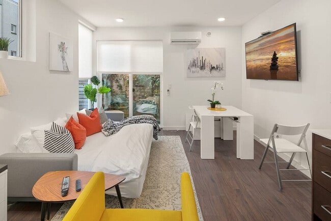 Photo - 915 14th Ave Unit ID1036010P