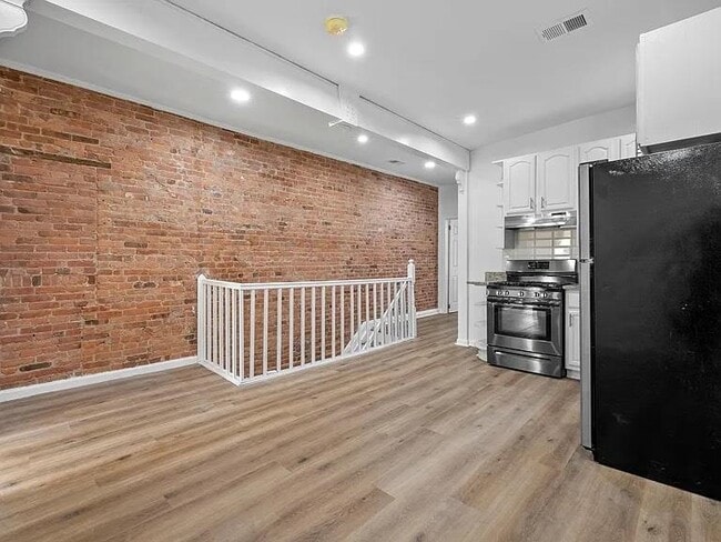 Photo - 534 M.L.K. Drive