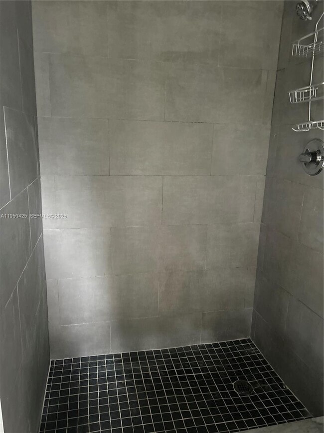 2300 NW 94th St Unit 0