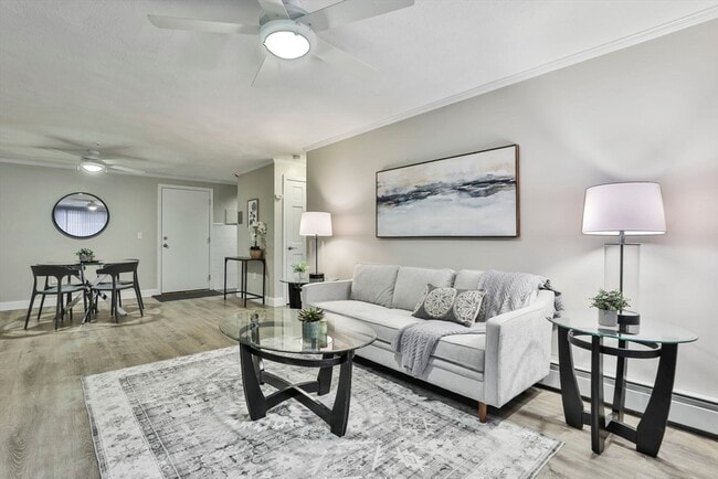 Photo - 5 Karen Cir Unit 4