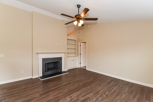 Photo - 913 West Ave