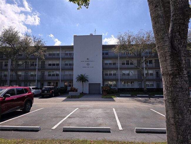 Building Photo - 13250 SW 4th Ct Unit 216G