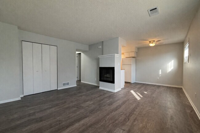 Photo - 2501 E 50th St