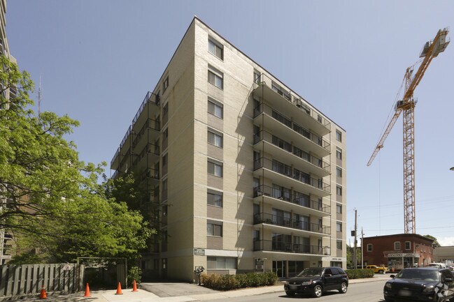 Photo - Crystal Arms Apartments