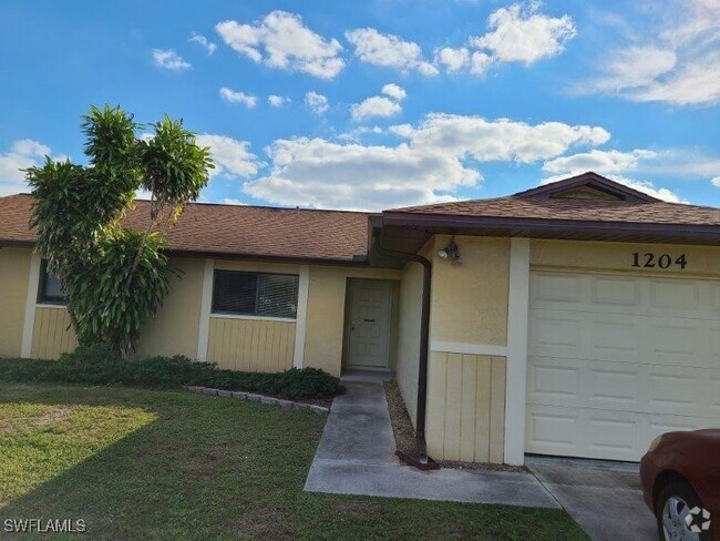 Building Photo - 1204 Diplomat Pkwy E Rental