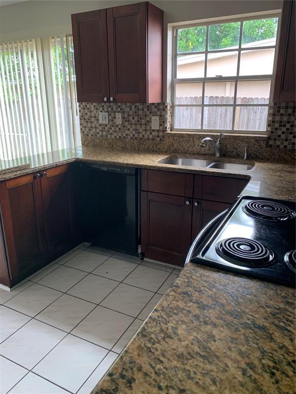 Photo - 2217 W Woodlawn Ave