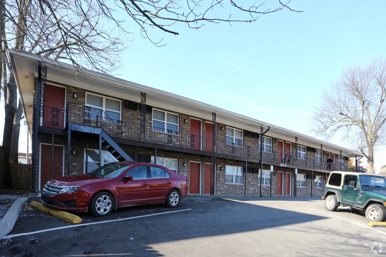 Stonehurst Studios - Stonehurst Studios Apartments