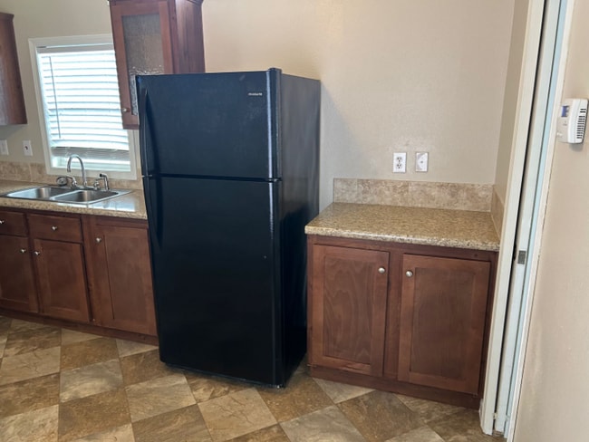 Photo - 2211 Ashberry Ave