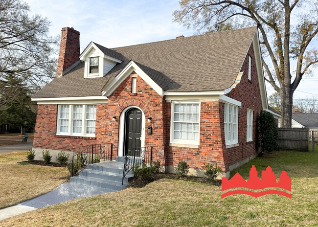 2244 Cypress Cir