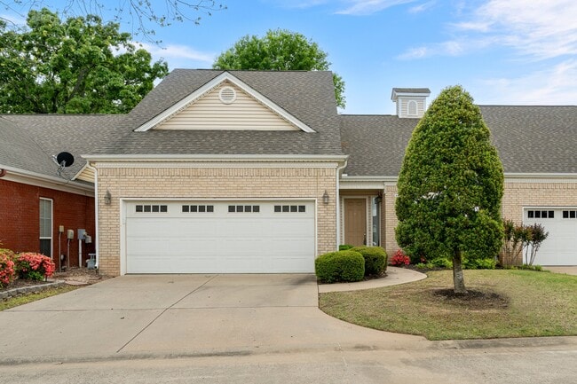 Photo - 60 Jeffrey Way