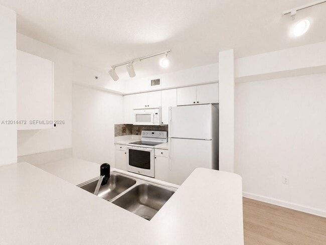 Photo - 15410 SW 284th St Unidad 8102