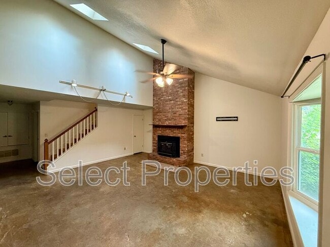 Photo - 1401 Elmdale Pl Unit B