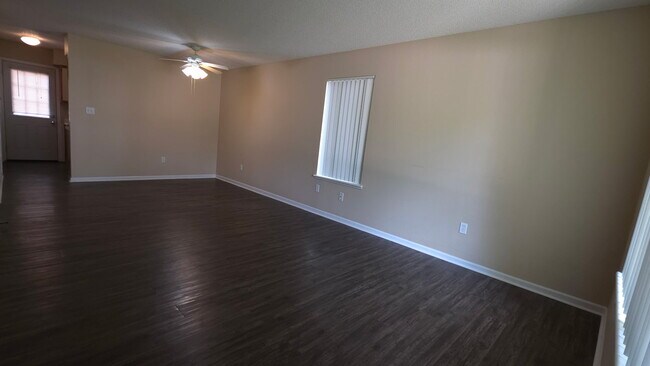 TH living/dining