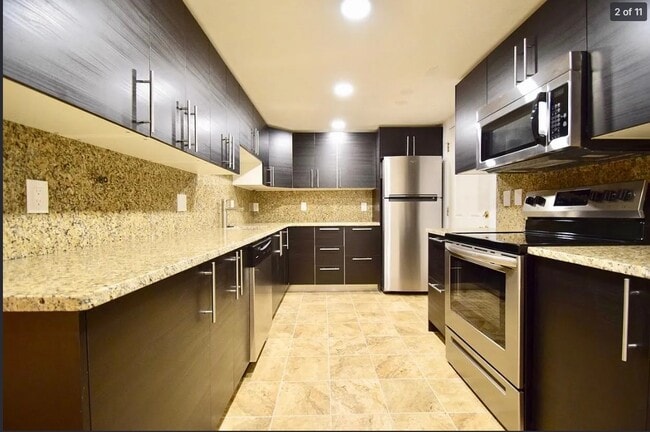 Photo - 73 Thatcher St Unit 001