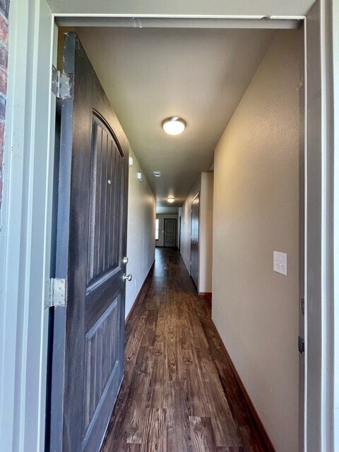 Photo - 102 Foxglove St