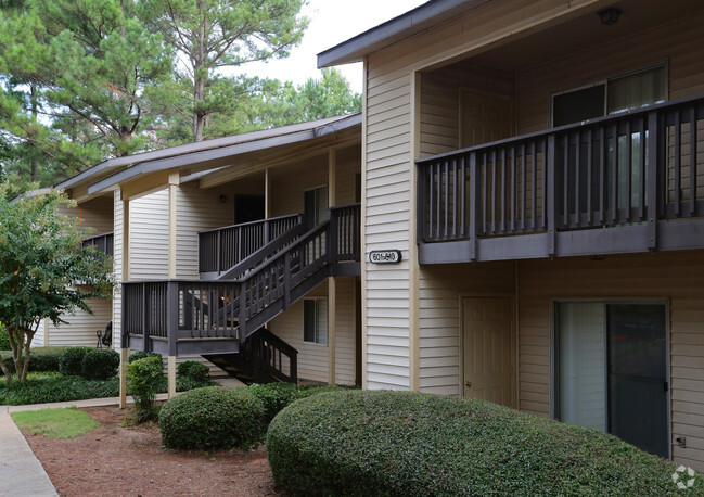 Cameron Crossing - Cameron Crossing Apartments