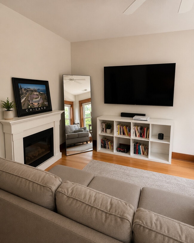 Photo - 2316 W Huron St Unit 1